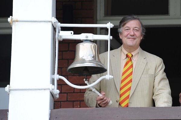 The Weekend Leader - British actor Stephen Fry to deliver the 2021 MCC Cowdrey Lecture